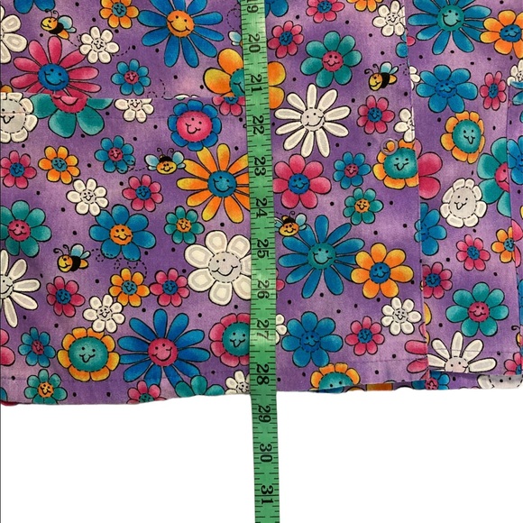 SB Smiley Floral Bees Small Purple Snap Nurse Medical Uniform Scrubs Top - Picture 11 of 11